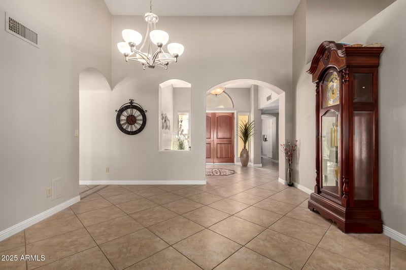 9646 Taro Ln, Peoria, AZ 85382