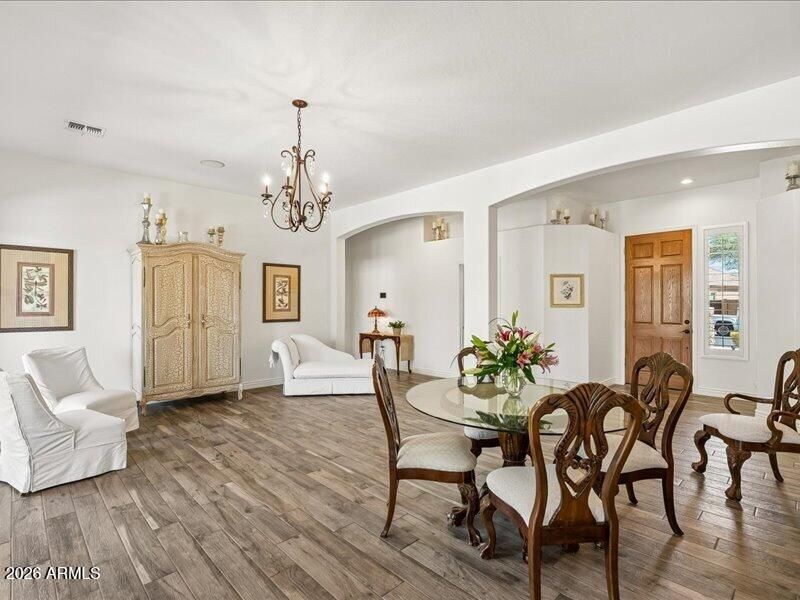 9648 E Grandview St E, Mesa, AZ 85207