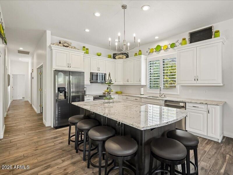 9648 E Grandview St E, Mesa, AZ 85207