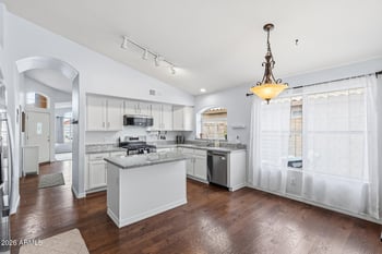 9649 Irma Ln, Peoria, AZ 85382