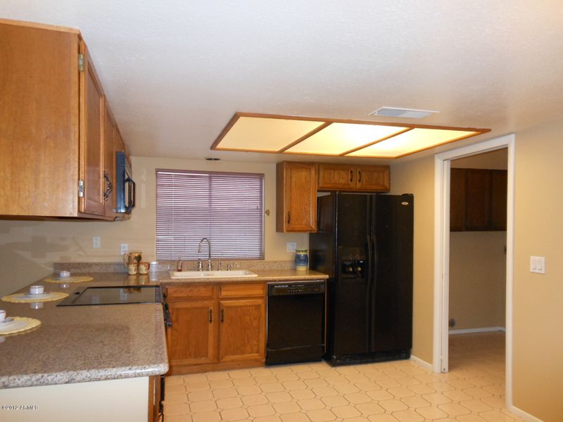 9649 N 37th Ave, Phoenix, AZ 85051