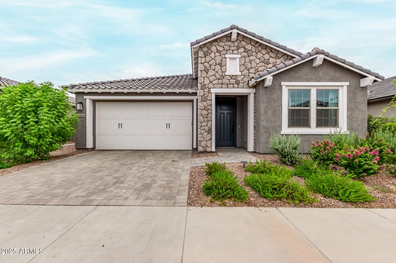9649 Spiral Ave, Mesa, AZ 85212