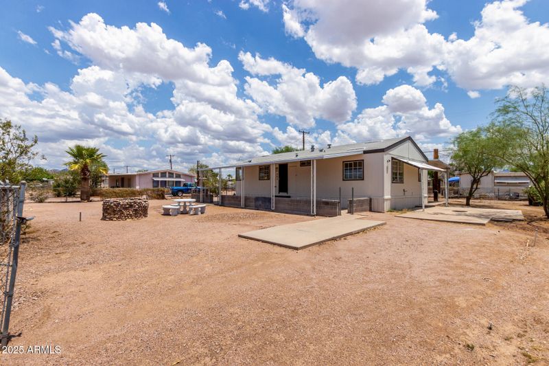 965 S Lawson Dr, Apache Junction, AZ 85120