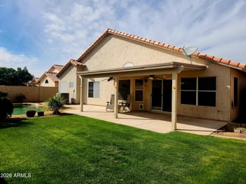 9657 Potter Dr, Peoria, AZ 85382