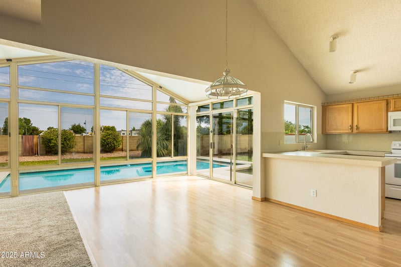 966 Divot Dr, Tempe, AZ 85283