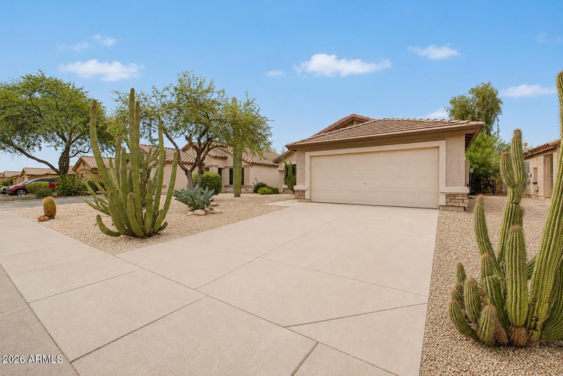 966 E Graham Ln, Apache Junction, AZ 85119