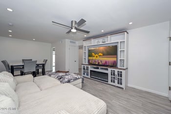 9667 111th Ave, Sun City, AZ 85351