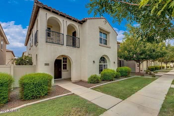 967 Brewer Dr, Gilbert, AZ 85296