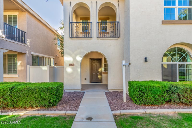 967 Brewer Dr, Gilbert, AZ 85296