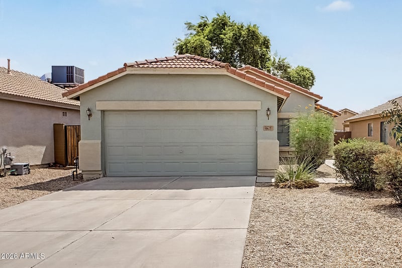 967 E Monteleone St, San Tan Valley, AZ 85140