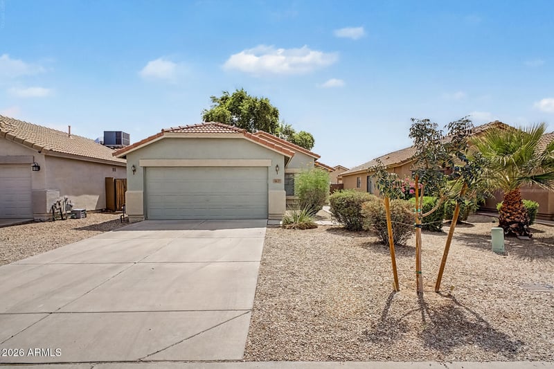 967 E Monteleone St, San Tan Valley, AZ 85140