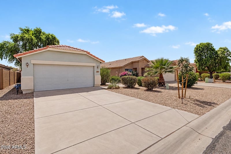 967 E Monteleone St, San Tan Valley, AZ 85140