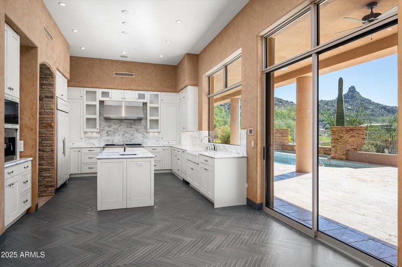 9673 Oberlin Way, Scottsdale, AZ 85262