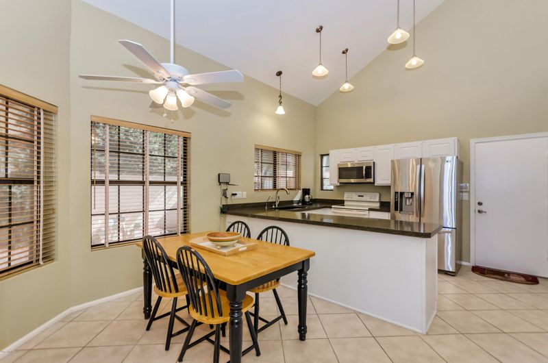 9676 E Sutton Dr, Scottsdale, AZ 85260