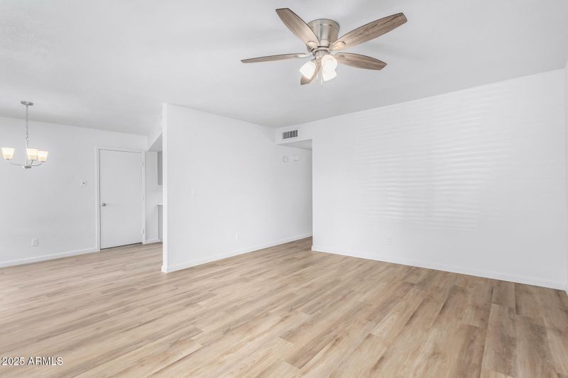 9676 W Mountain View Rd #B, Peoria, AZ 85345