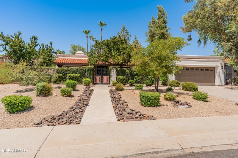 9688 Cinnabar Ave, Scottsdale, AZ 85258