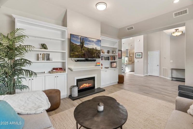 9688 Cinnabar Ave, Scottsdale, AZ 85258
