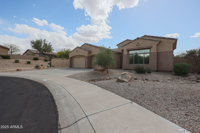 9698 183rd Ave, Goodyear, AZ 85338
