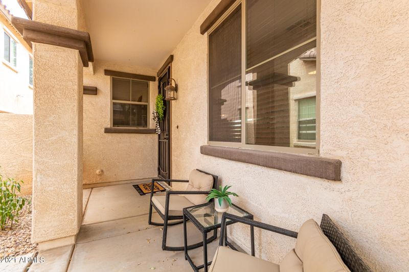 97 E Palomino Dr, Gilbert, AZ 85296