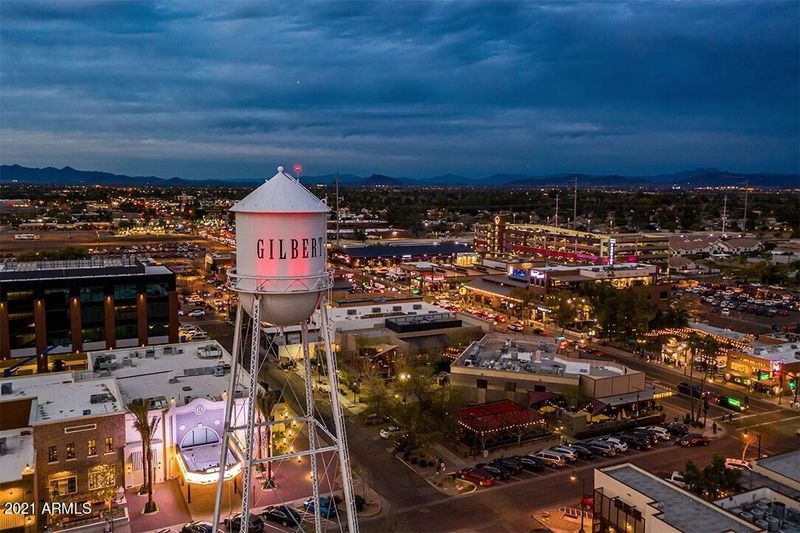 97 E Palomino Dr, Gilbert, AZ 85296