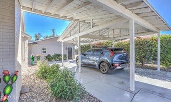 97 Mariposa St, Phoenix, AZ 85013