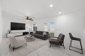 970 E Christopher St, San Tan Valley, AZ 85140