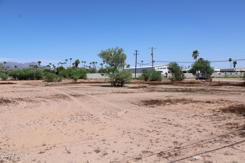 970 Roosevelt St #2, Apache Junction, AZ 85119
