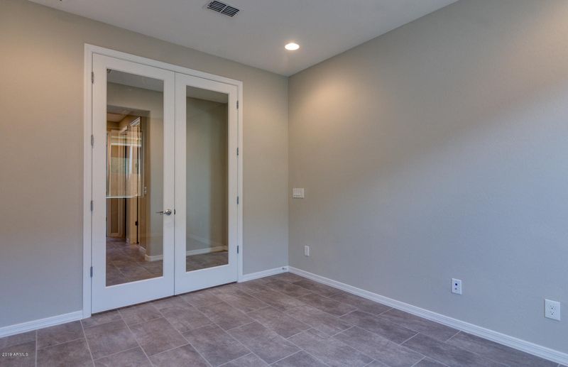 9701 E Talon Ave, Mesa, AZ 85212