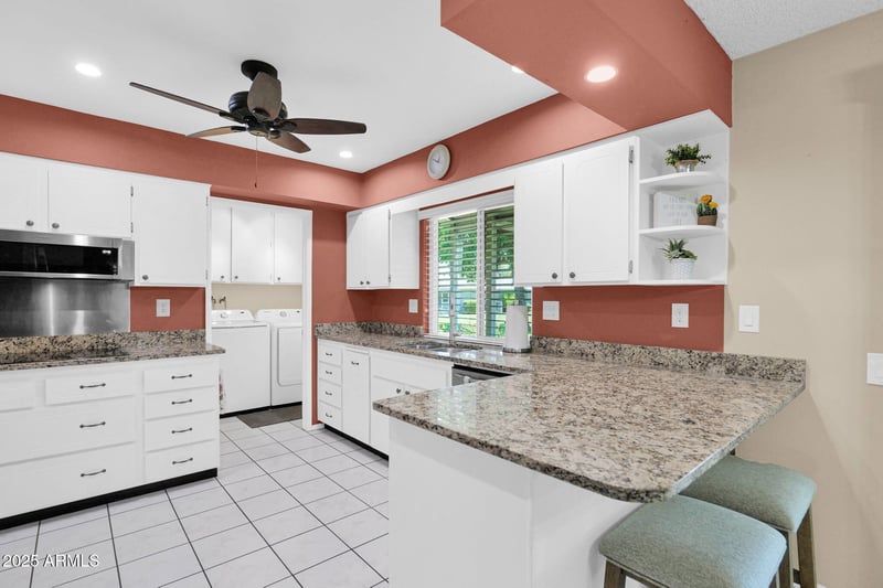 9701 Shasta Dr, Sun City, AZ 85351