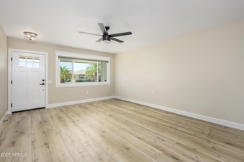 9702 Pineridge Dr, Sun City, AZ 85351