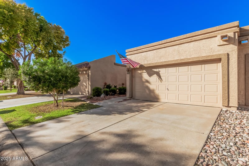 9704 Tonto Ln, Peoria, AZ 85382