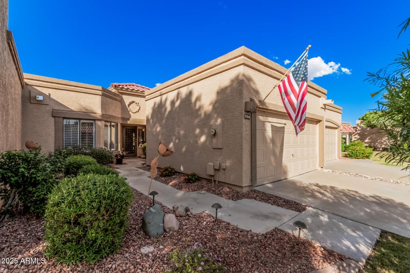 9704 Tonto Ln, Peoria, AZ 85382