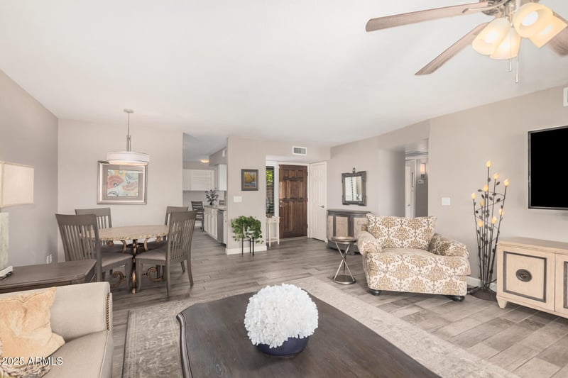 9704 Tonto Ln, Peoria, AZ 85382