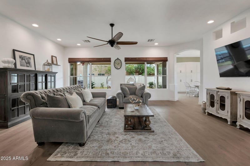 9705 E Idaho Ave, Mesa, AZ 85209
