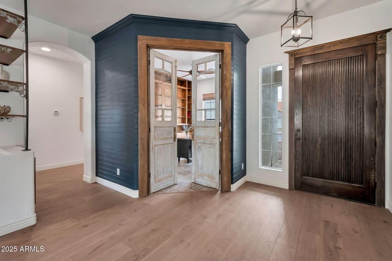 9705 Idaho Ave, Mesa, AZ 85209