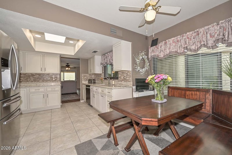 9705 Kerry Ln, Peoria, AZ 85382