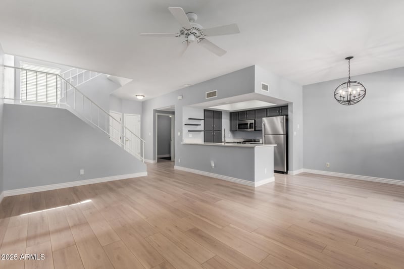 9705 Mountain View Rd #1126, Scottsdale, AZ 85258