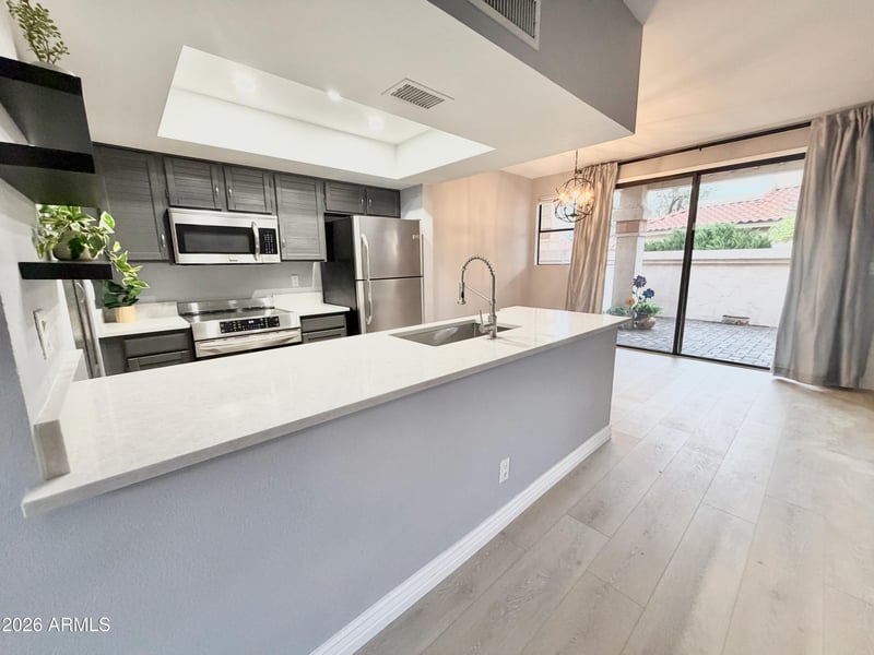 9705 Mountain View Rd #1126, Scottsdale, AZ 85258