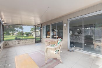 9705 Oak Ridge Dr, Sun, AZ 85351