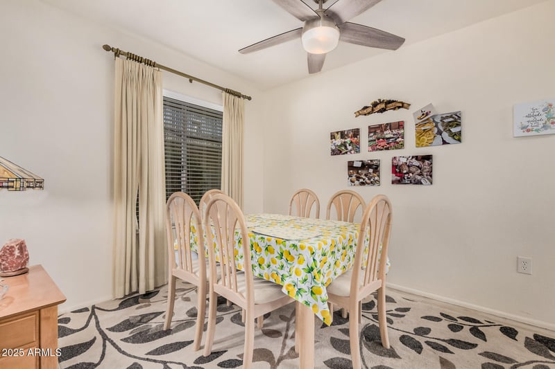 9705 Oak Ridge Dr, Sun City, AZ 85351