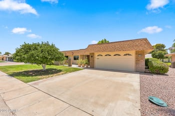 9705 Sandstone Dr, Sun City, AZ 85351