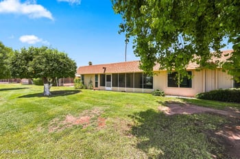 9705 Sandstone Dr, Sun City, AZ 85351