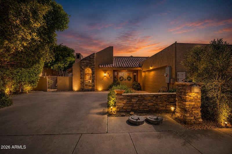 971 Acacia Cir, Litchfield Park, AZ 85340