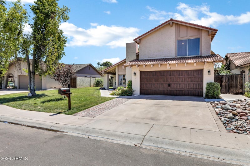 971 E Lobster Trap Ln, Tempe, AZ 85283