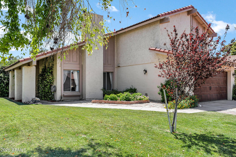 971 E Lobster Trap Ln, Tempe, AZ 85283