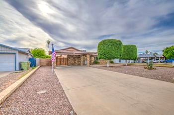 9710 55th Ave, Glendale, AZ 85302