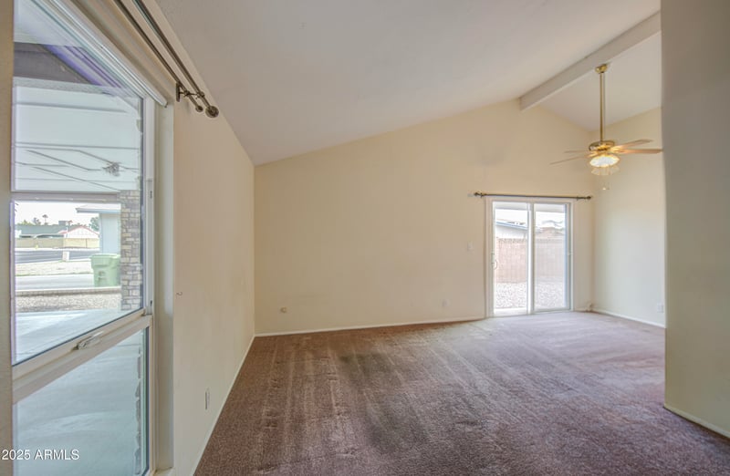9710 55th Ave, Glendale, AZ 85302