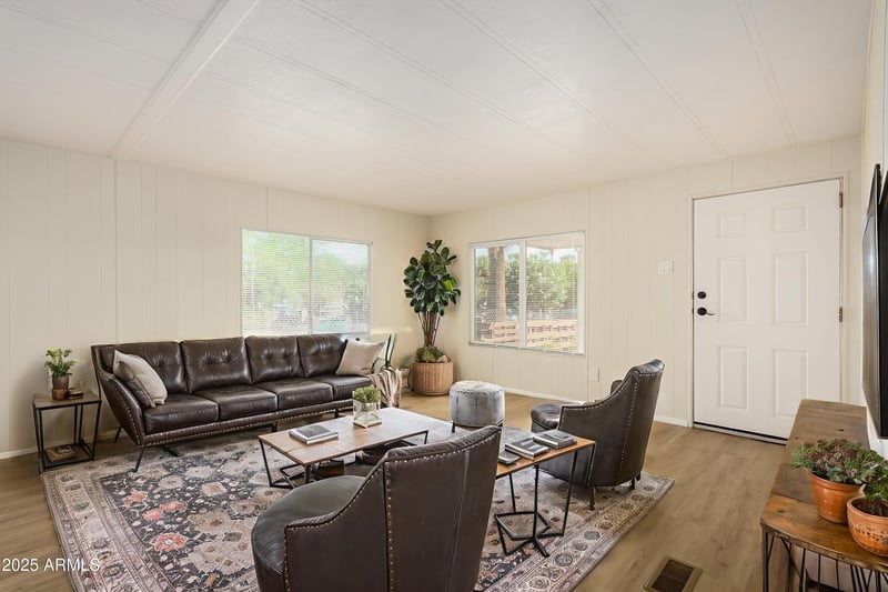 9710 Baywood Ave, Mesa, AZ 85208