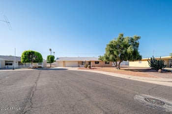 9710 Campana Dr, Sun, AZ 85351