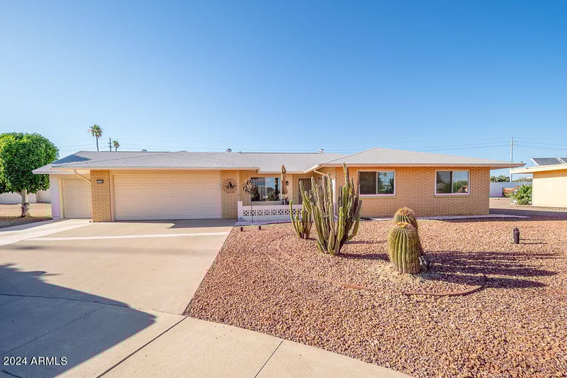 9710 Campana Dr, Sun City, AZ 85351